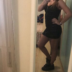 Moniqueee's media