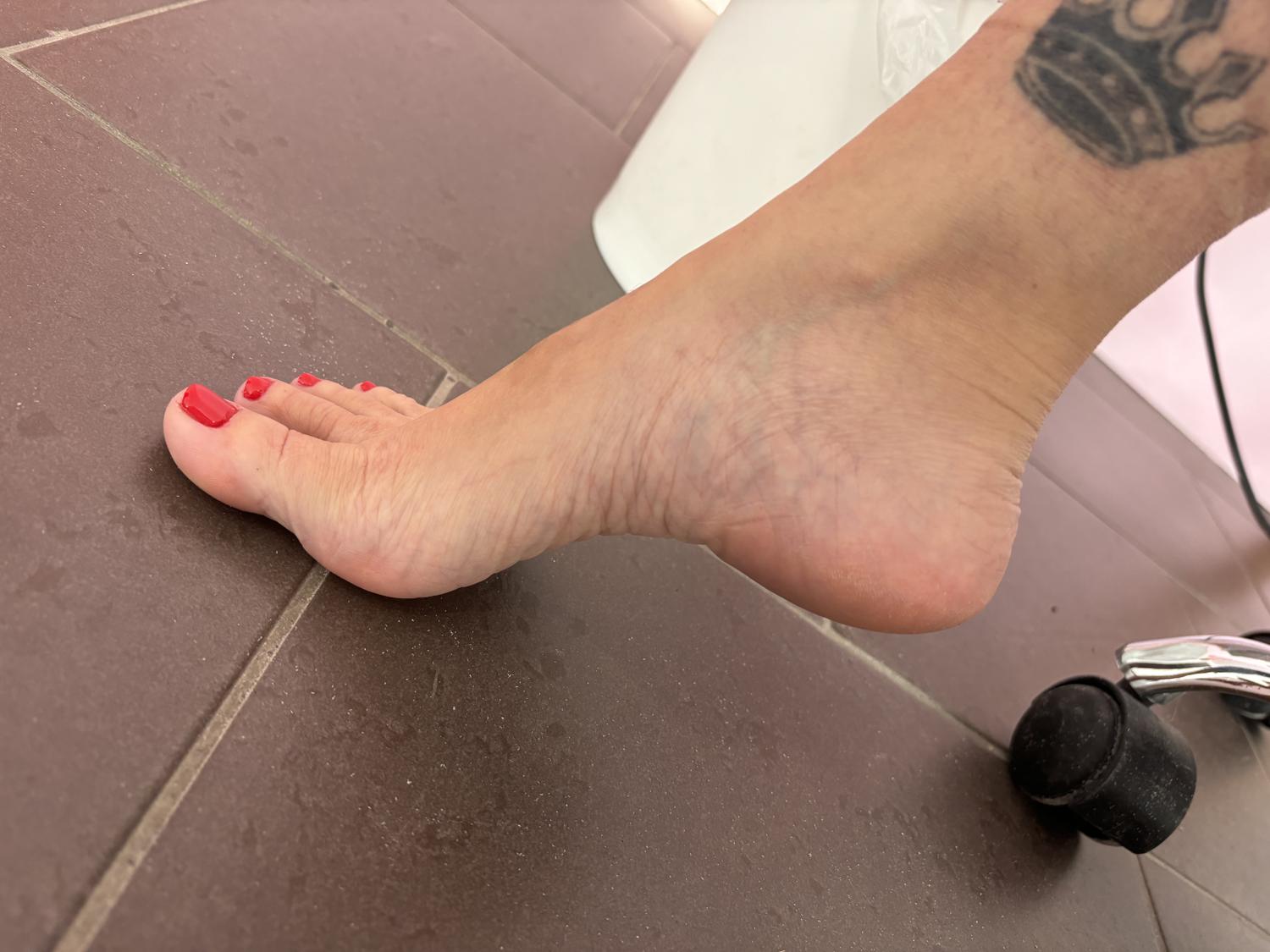 _my-lovely-feet_'s media