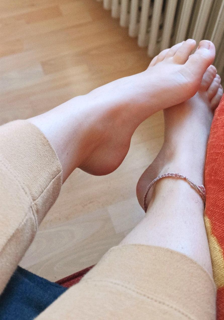 Mycurvyfeet's media
