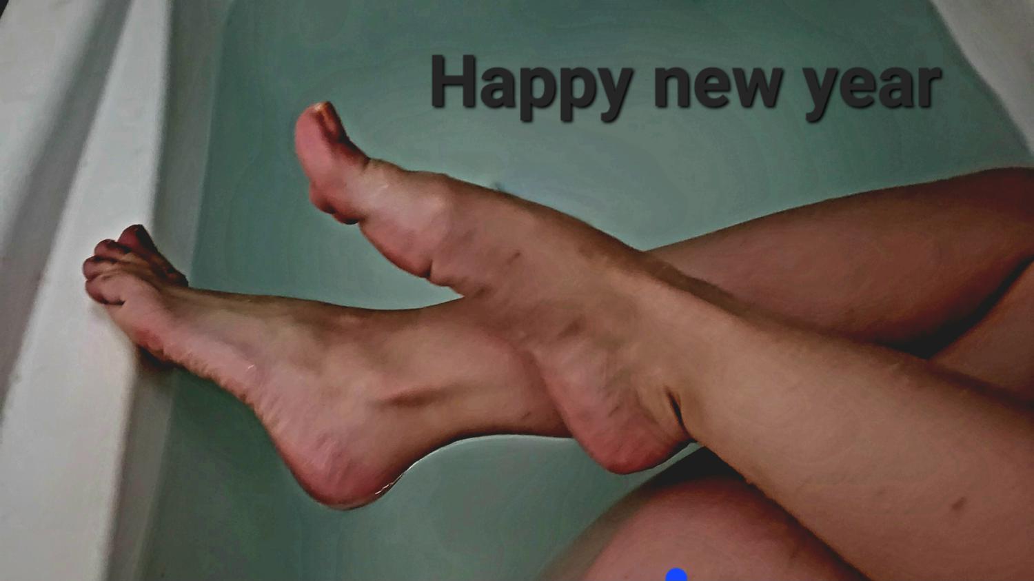 Myleanasfeet's media
