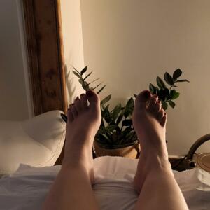 Myleanasfeet's media