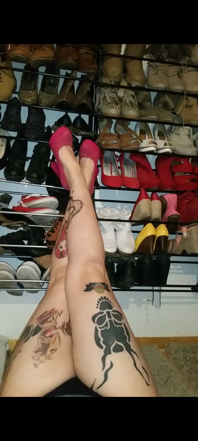 Myriamburtonx's media