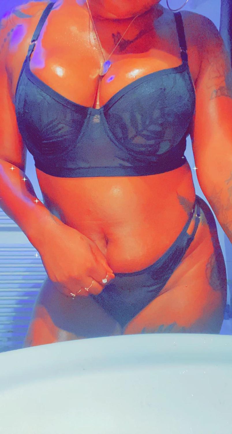 Naira23_'s media