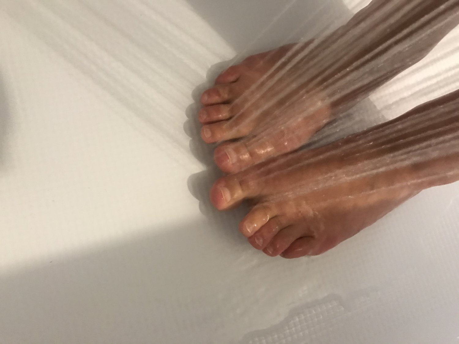 Nakedfeetaddict's media