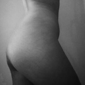 Nakedmary's media