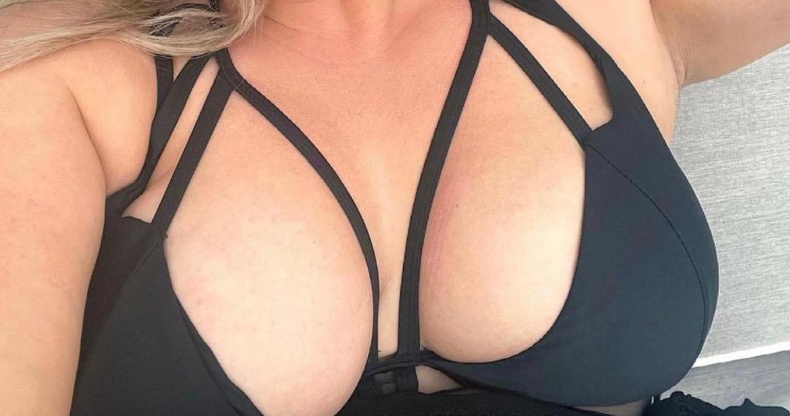 Natasha_la_milf's media