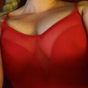 Natasha_la_milf's media