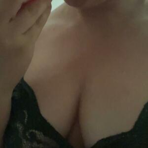 Natasha_la_milf's media