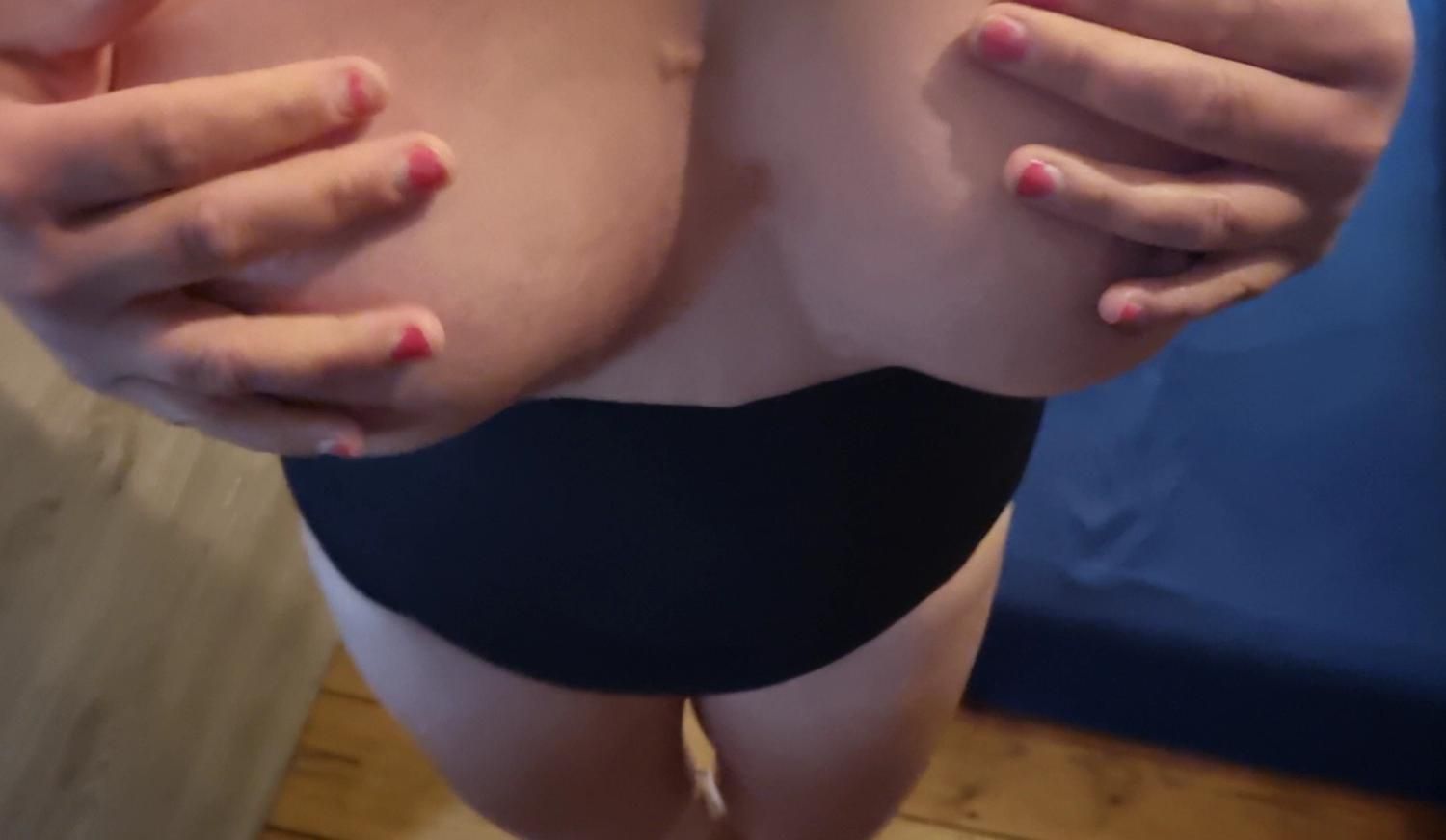 Naturelboobs's media