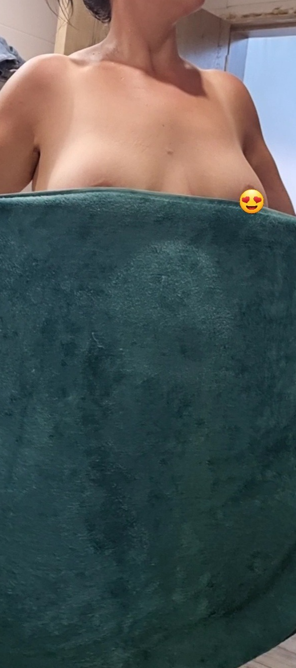 Naturelboobs's media