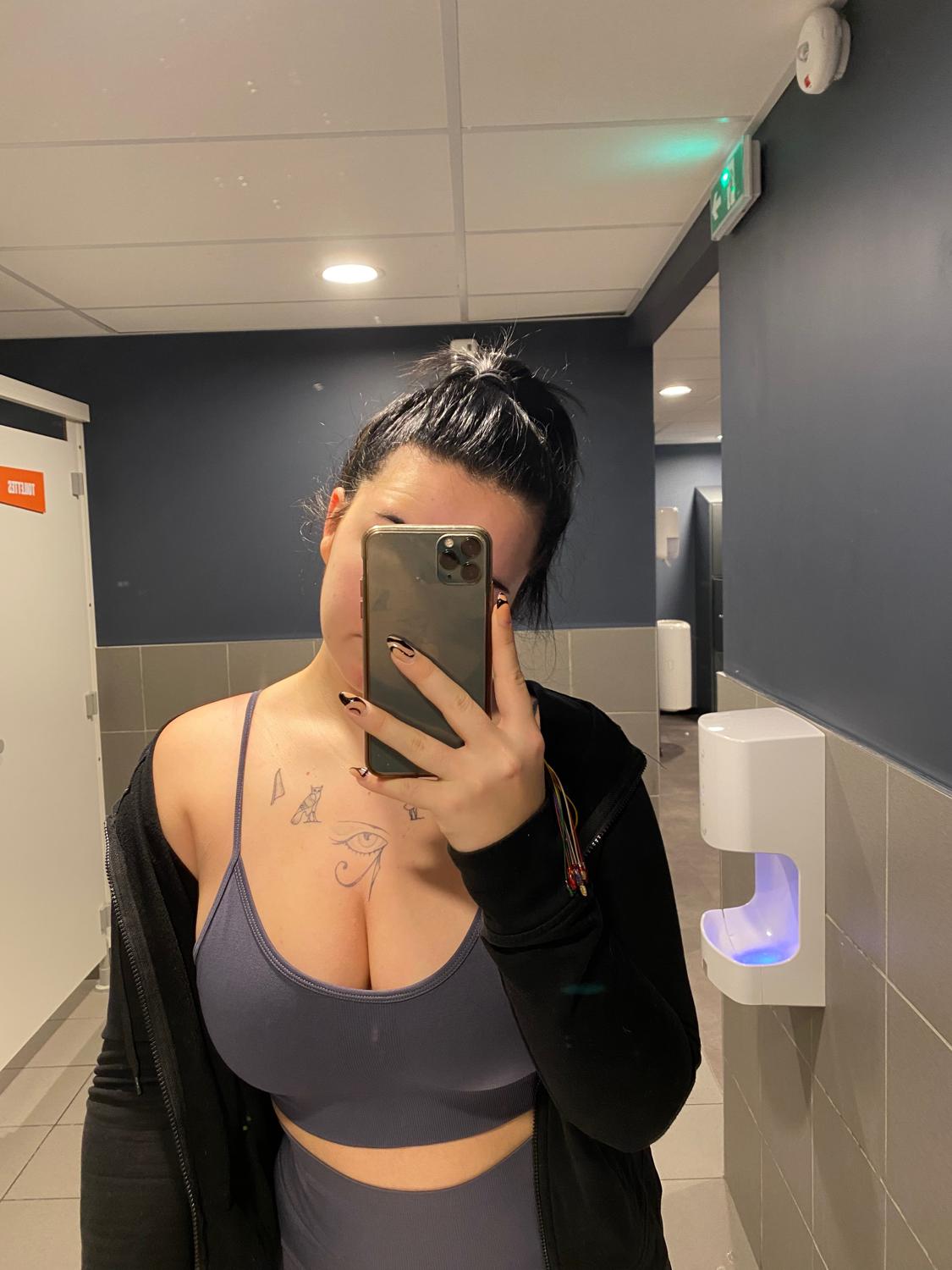 Navybadg's media