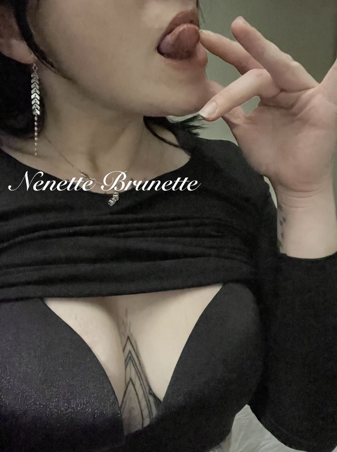 Nenettebrunette's media