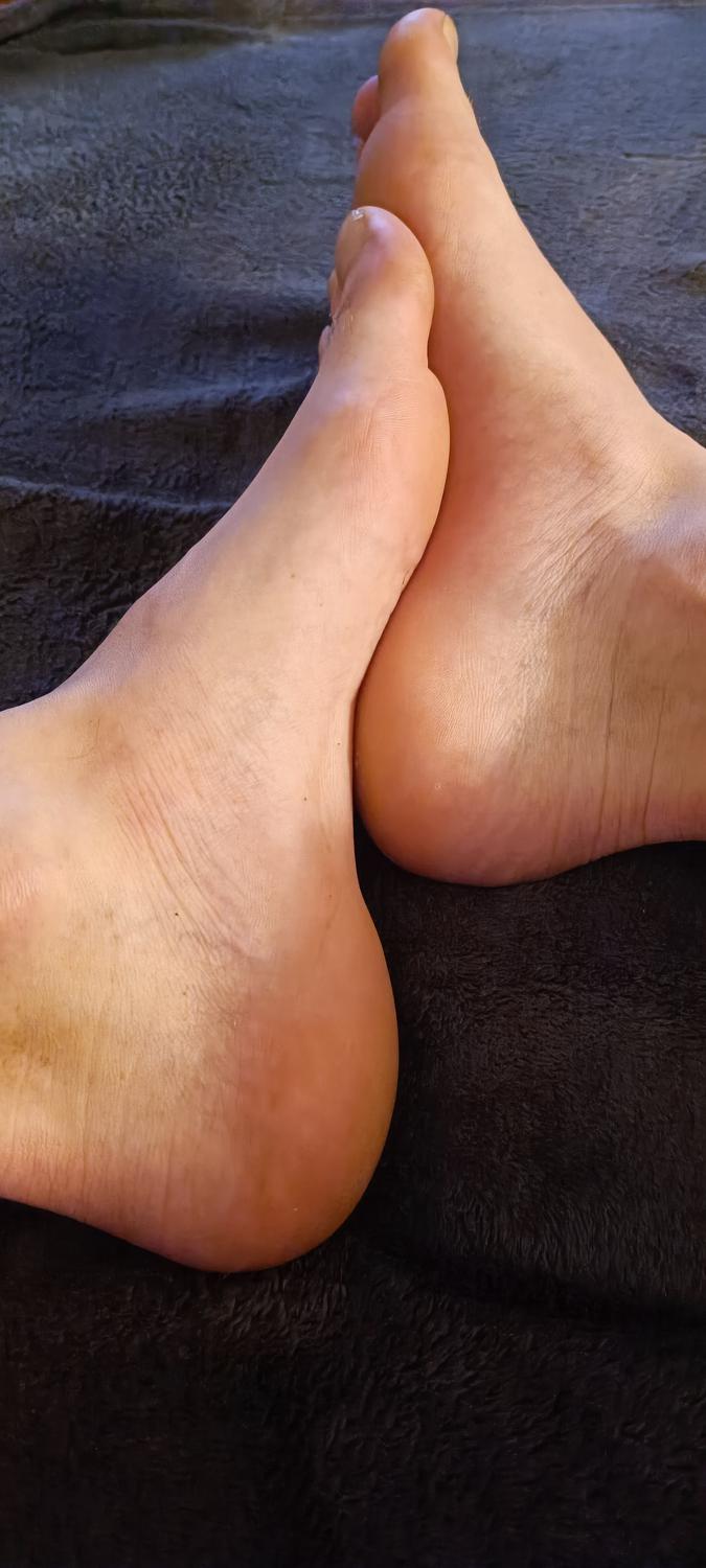 Nickafeet's media