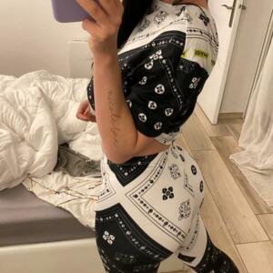 Nicole_bae's media