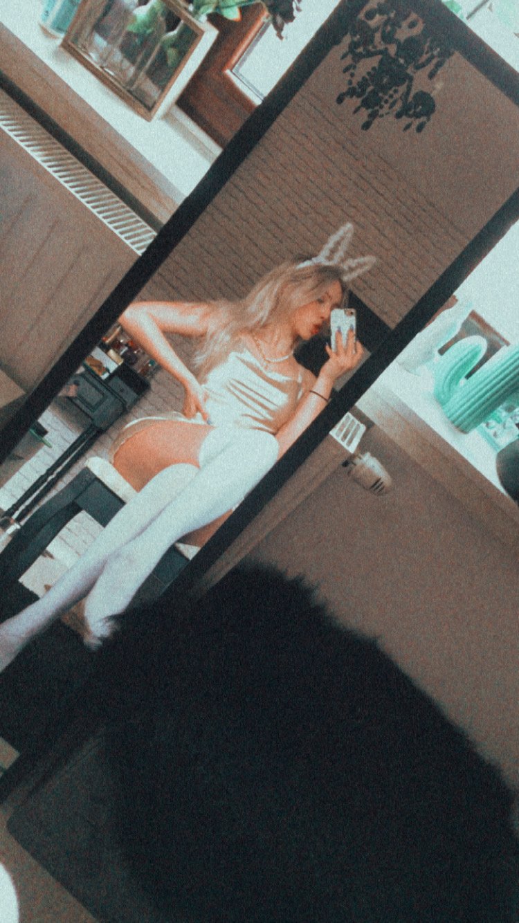 Nika_nikki_nicole's media