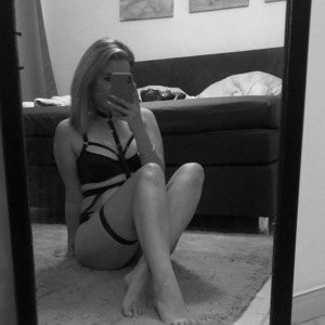 Nika404's media
