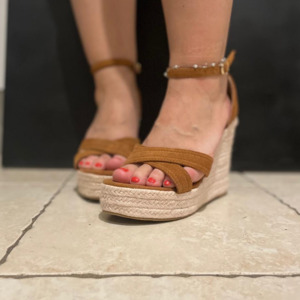 Nikkie_feet's media