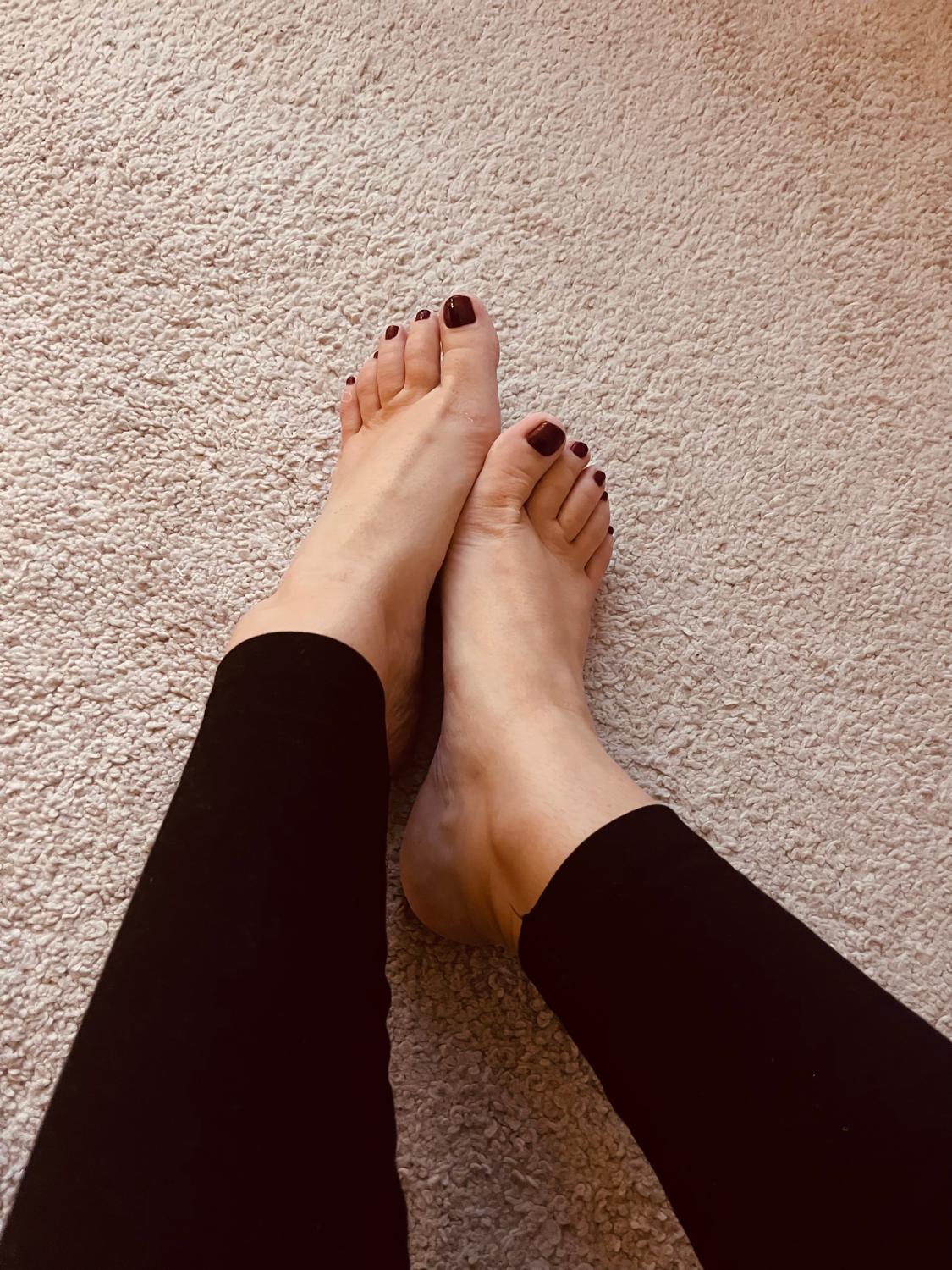 Nina_myfeet's media
