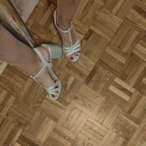 Ninalolafeet's media