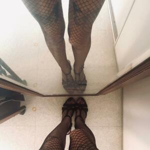 Ninalovefeet's media