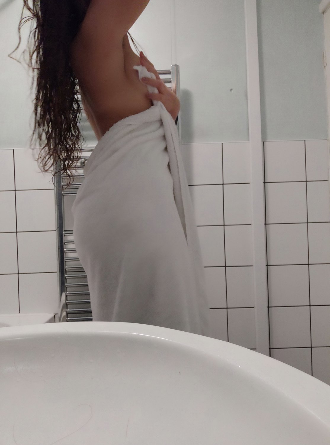 Ninaneedslove's media