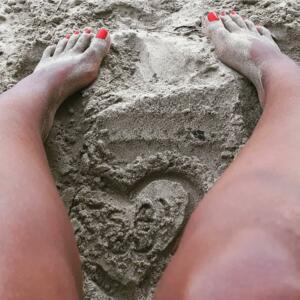 Ninasky_karibean_feet's media
