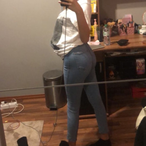Ninettaa's media