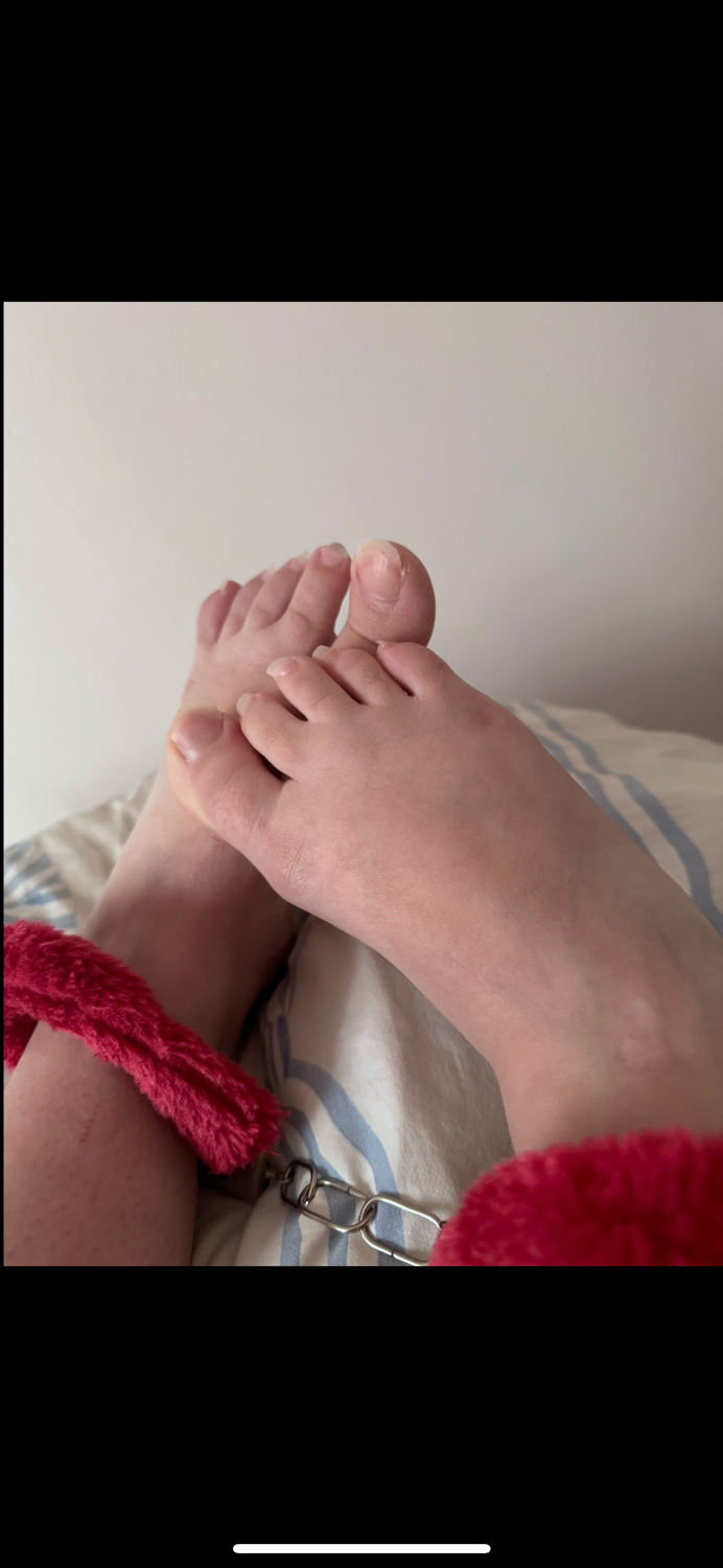 Nous_pieds_'s media