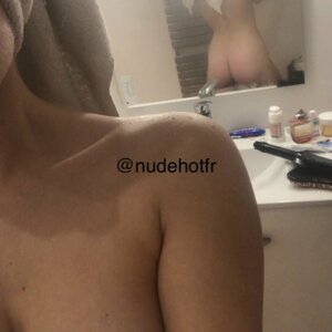 Nudehotfr's media