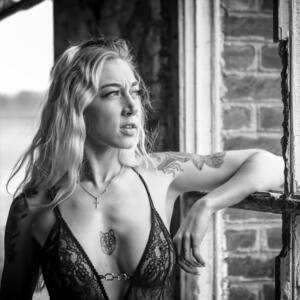 Oliviahot's media