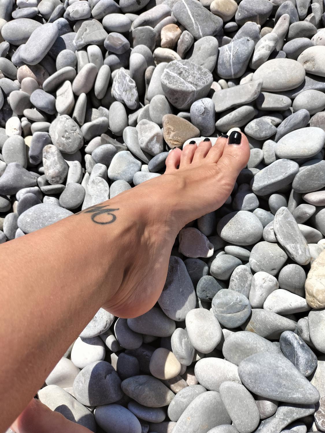 Onlywildfeet's media