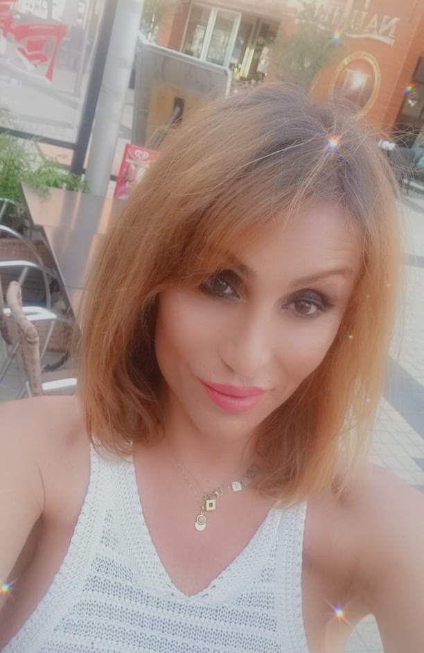 Parischou_'s media