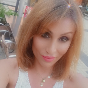 Parischou_'s media