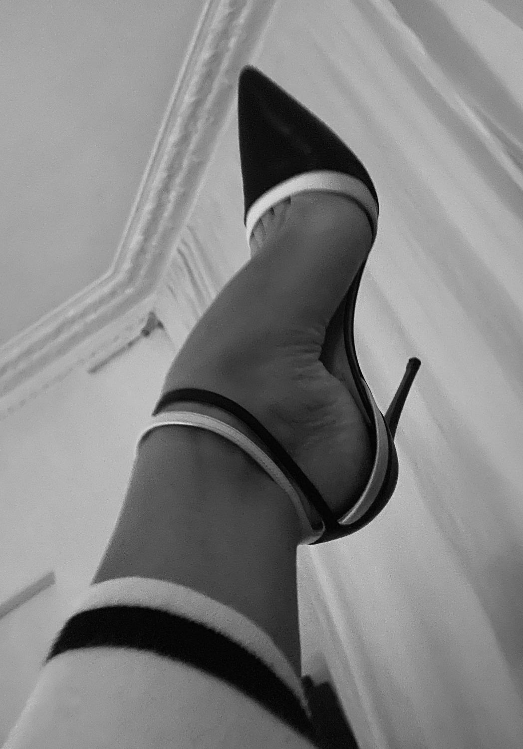 Parisluxuria's media