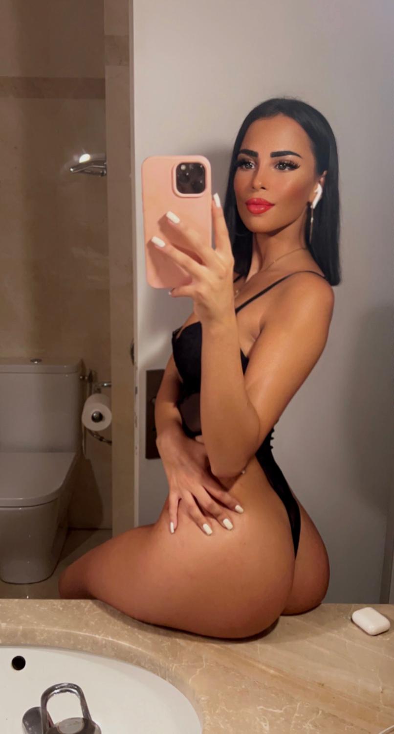 Parisxxz's media