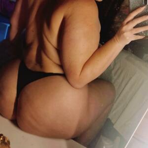 Paula_curves_'s media