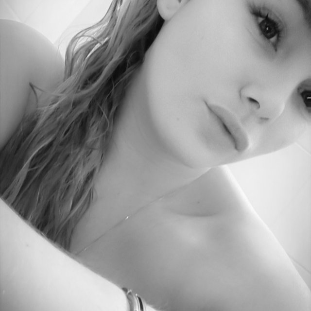 Paulinelasselle's media