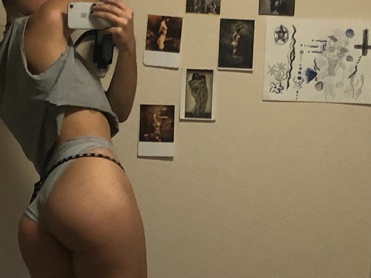 Peachydiana's media