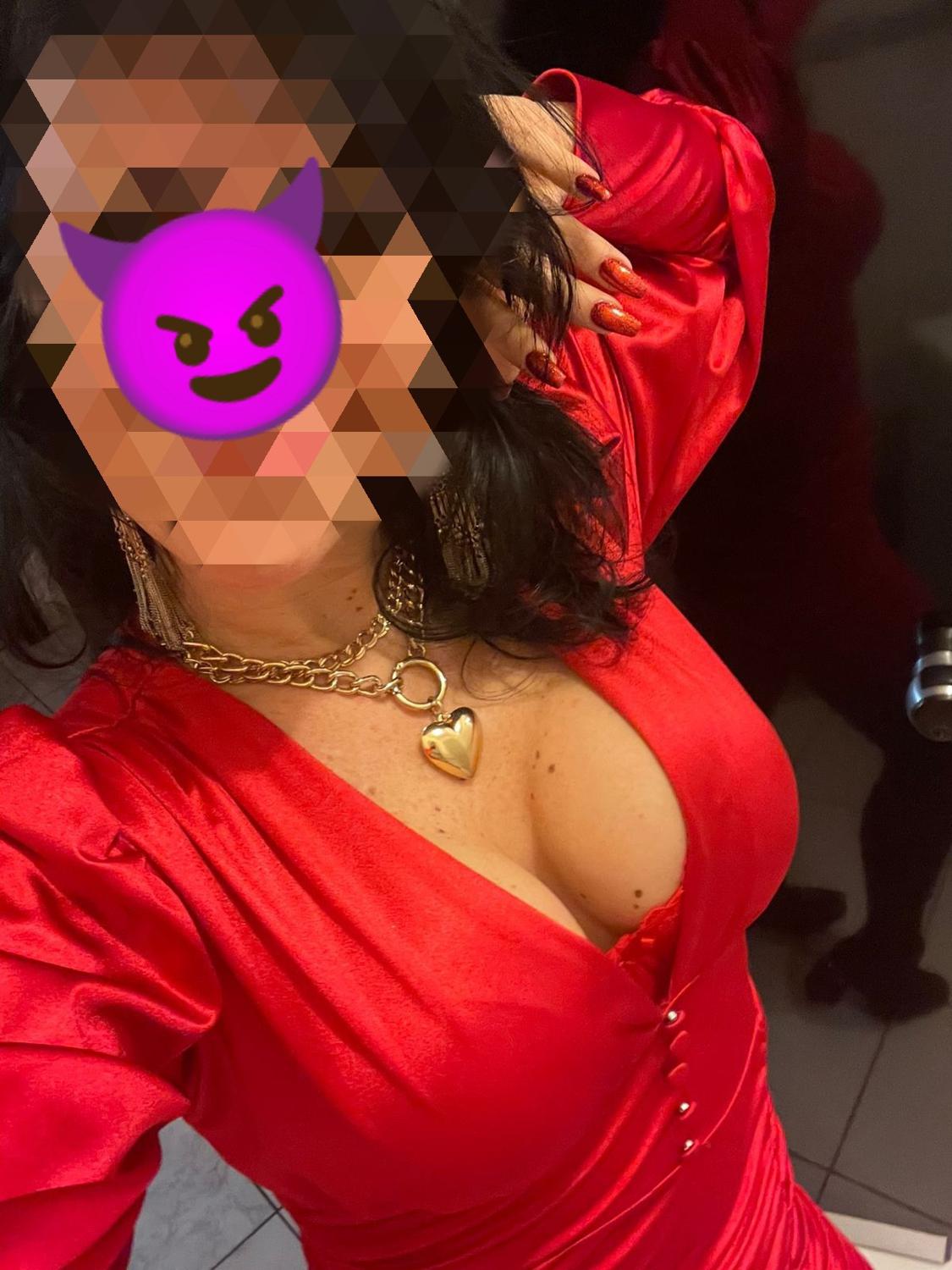 Petite_italienne_libertine_sexe_porno's media