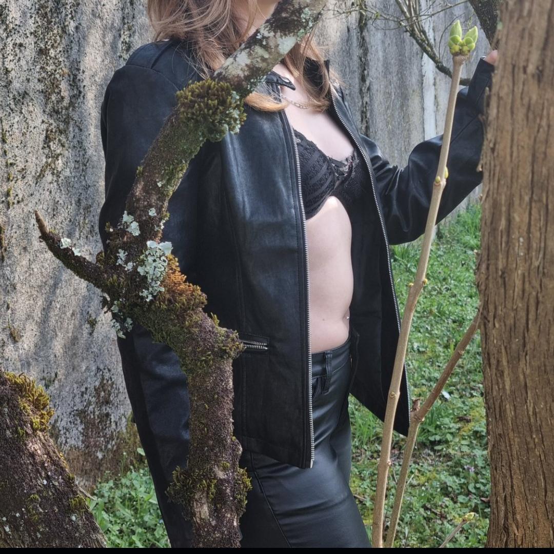 Petitefemme's media