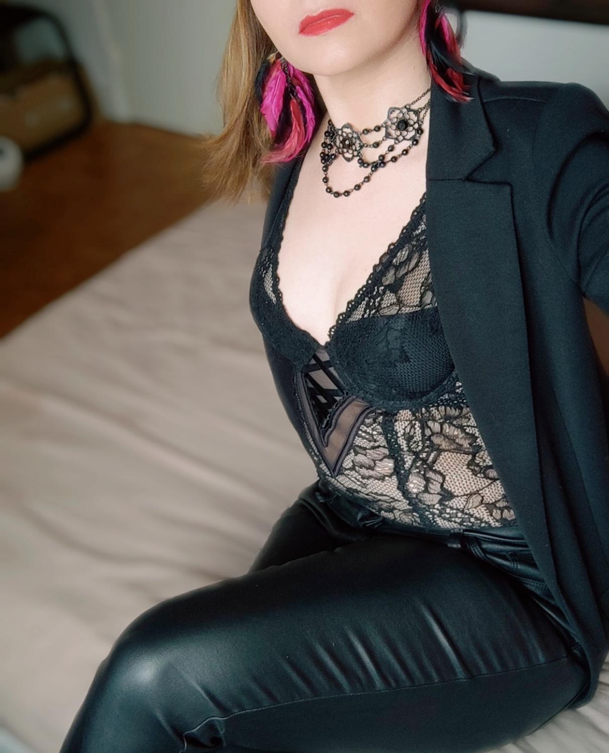 Petitefemme's media