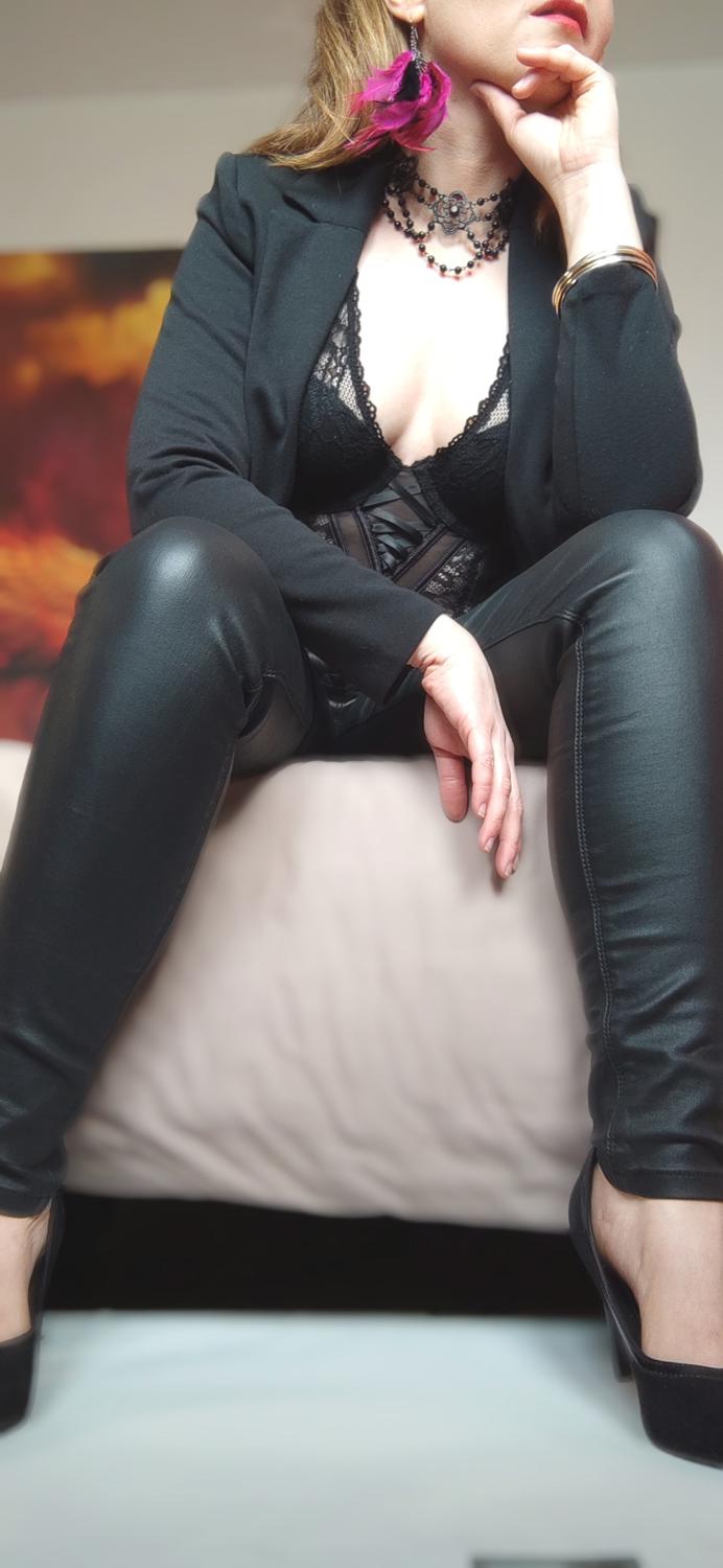 Petitefemme's media