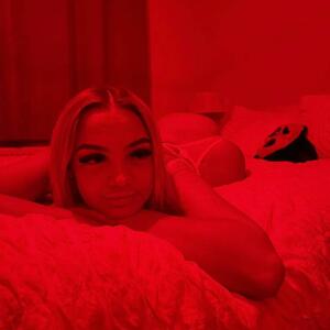 Pfl_erotica's media