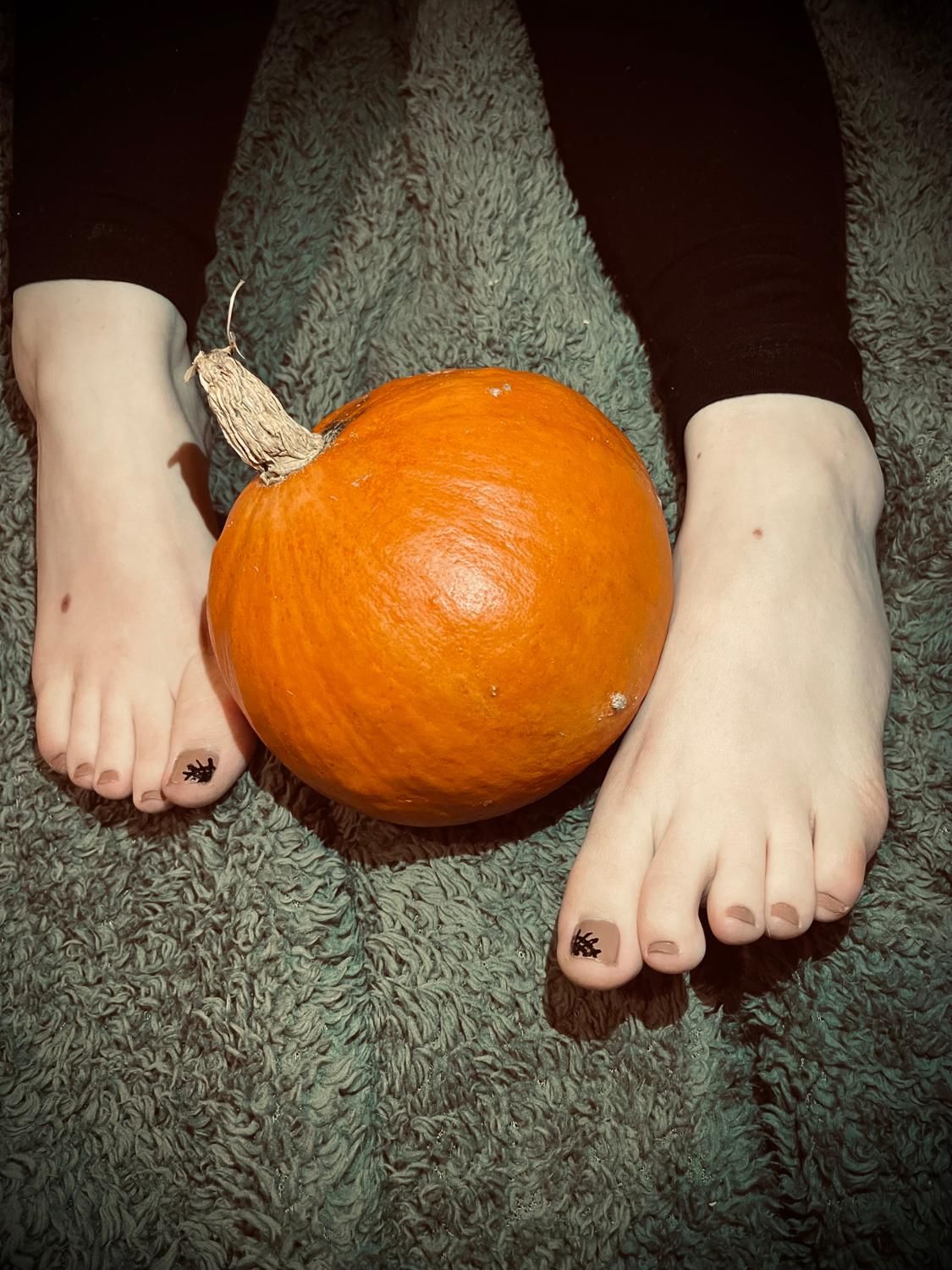 Pieds_d_alix's media