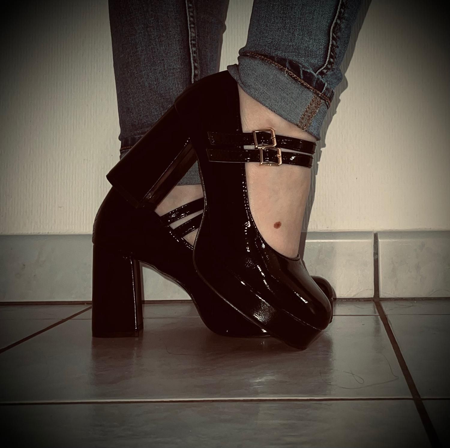 Pieds_d_alix's media