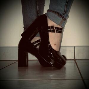 Pieds_d_alix's media
