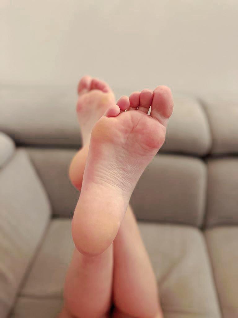 Pieds_feet_x's media