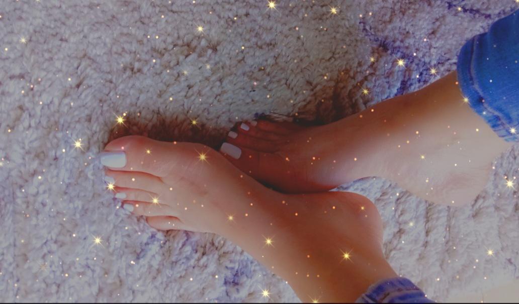 Pieds-sensually-delicious's media