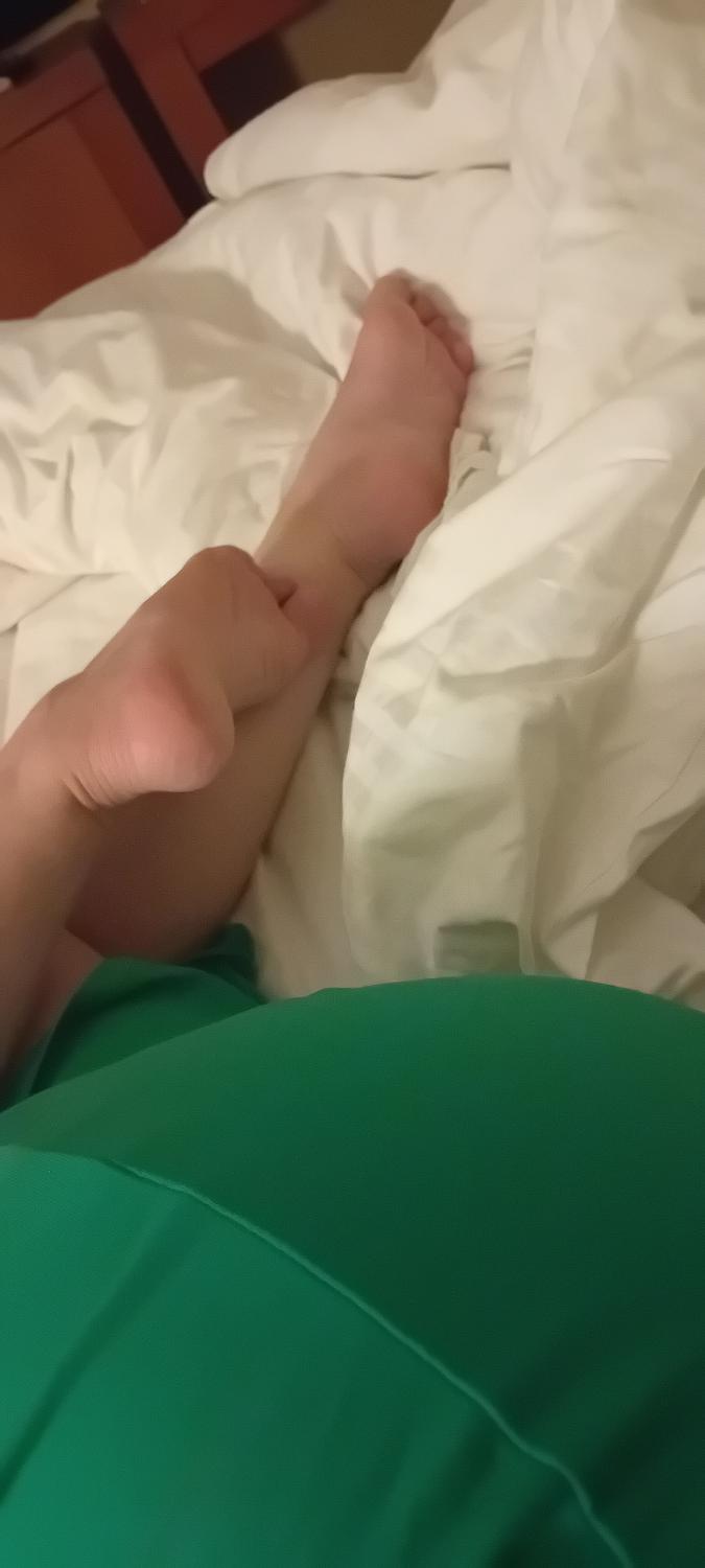 Pieds-sensually-delicious's media