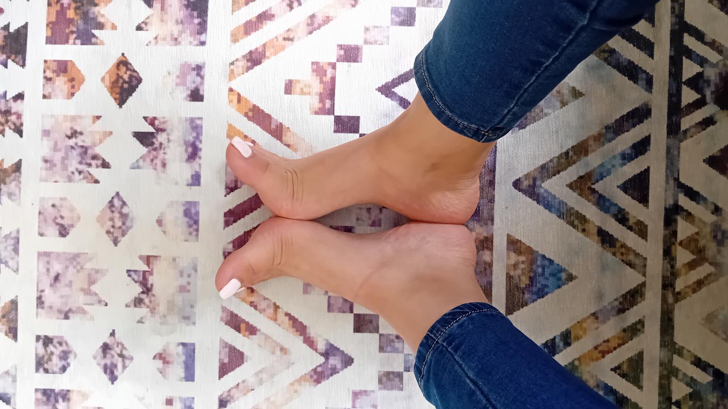 Pieds-sensually-delicious's media